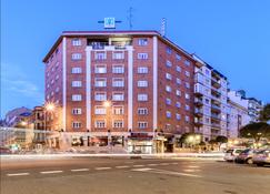 Hotel Quindós - León - Rakennus