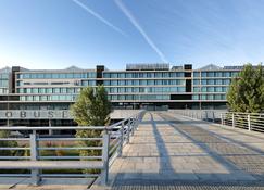 Hotel Eurostars Zaragoza - Zaragoza - Building