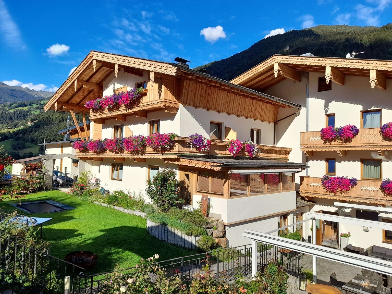 Landhaus Alpenherz - Aschau im Zillertal - Edificio