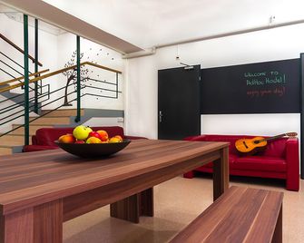 Adhoc Hostel - Liubliana - Sala de estar