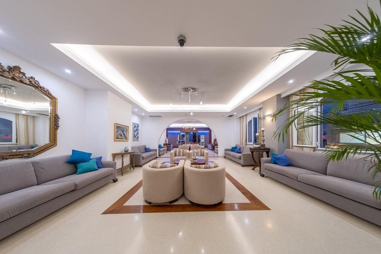 جلاروس بيتش هوتل