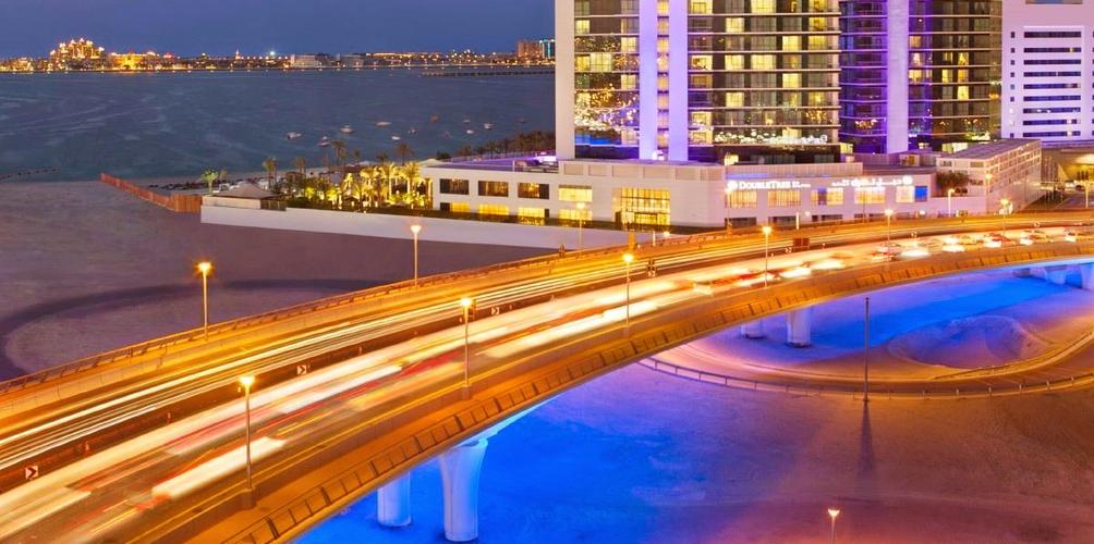 Doubletree By Hilton Dubai Jumeirah Beach 102 6 0 1 Dubai Hotel Deals Reviews Kayak