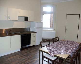 Hostel No 5 - Halle - Kitchen