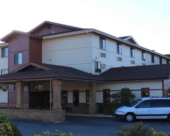 Fairbridge Inn & Suites Missoula - Missoula - Rakennus