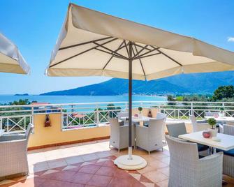 Sunny Hotel - Chrisi Ammoudia - Balkon