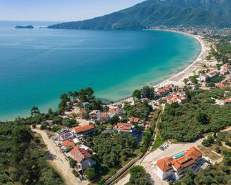 Sunny Hotel Thassos - Chrisi Ammoudia - Buiten zicht