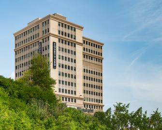Courtyard by Marriott Edmonton Downtown - Edmonton - Building