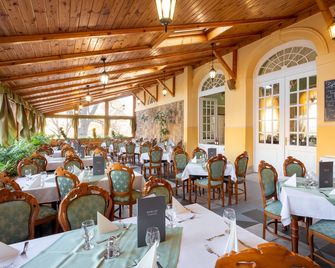 Hotel Eger & Park - אגר - מסעדה