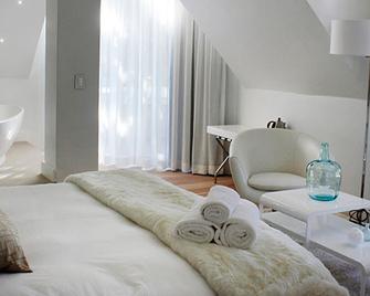 Swakopmund Luxury Suites - Swakopmund - Bedroom