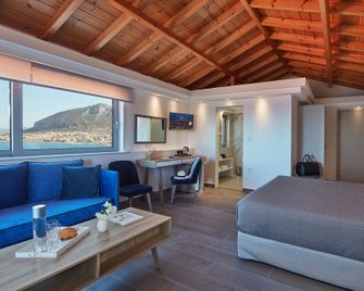 Alkinoi Resort And Spa - Monemvasia - Équipements de la chambre