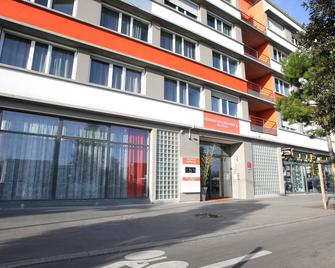 Adonis Paris Sud - Chevilly-Larue - Building
