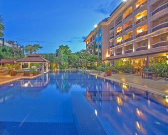 Hotel Somadevi Angkor Resort & Spa - סיאם ריפ - בריכה