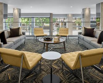 AC Hotel Louisville Downtown - Louisville - Lounge