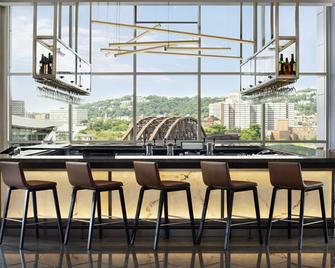 AC Hotel by Marriott Pittsburgh Downtown - Pittsburgh - Bar
