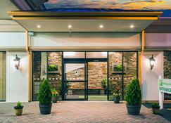 Holiday Inn Hasbrouck Heights-Meadowlands - Hasbrouck Heights - Bâtiment