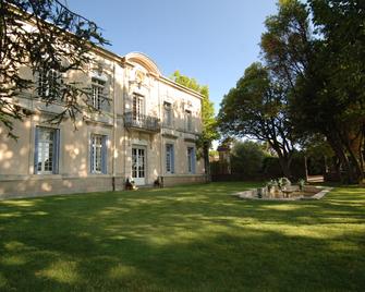 Chateau du Puits Es Pratx - Ginestas - Building