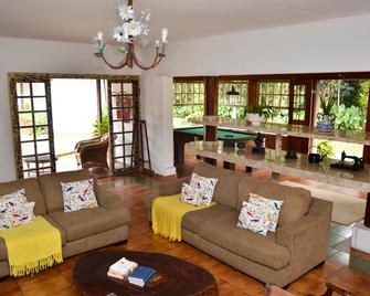 Hotel Bertell - Penedo - Living room