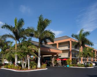 Days Inn by Wyndham Sarasota Bay - Sarasota - Bygning