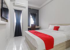 RedDoorz Apartment @ Dramaga Tower - Bogor - Bedroom