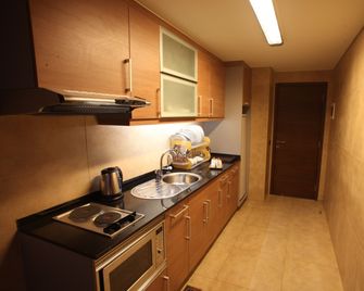 Britannia Suites - Beirut - Kitchen