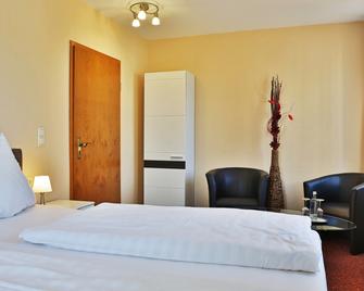 Hotel Am Schloss - Alzey - Camera da letto