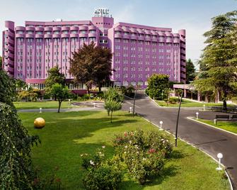 Hotel Da Vinci - Milan - Building