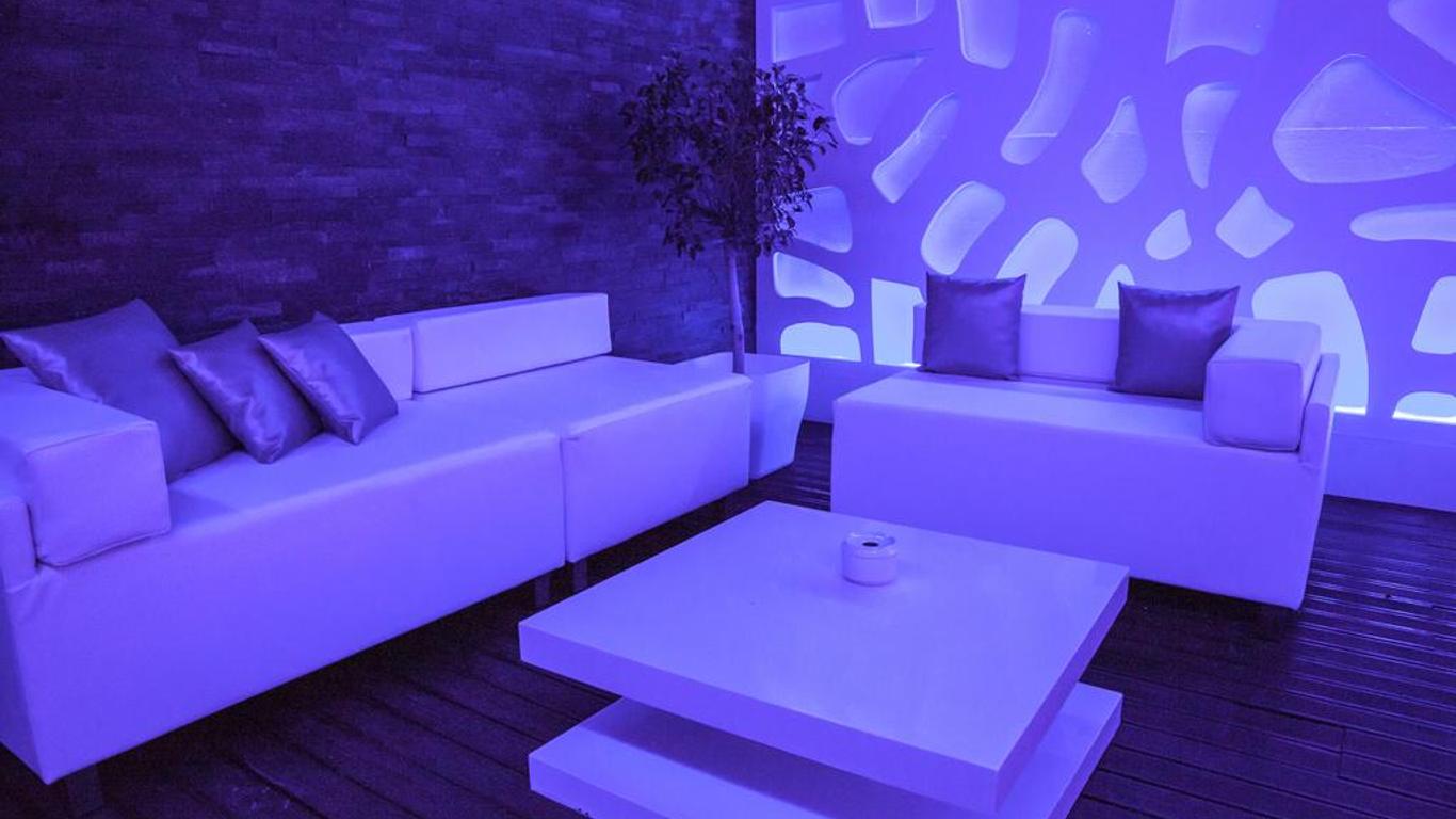 Sisu Boutique - Adults Only