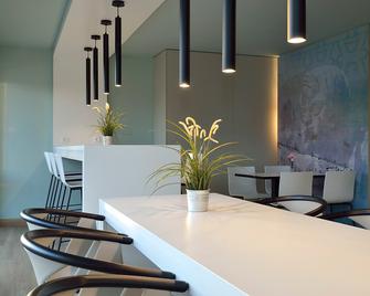 B&B Hotel Koblenz-City - קובלנץ - מסעדה