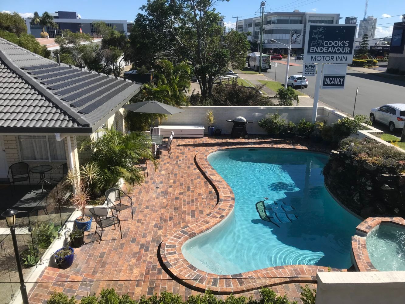 Cooks Endeavour Motor Inn