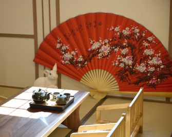 Chuncheon Gamgam Ryokan Hotel Usagi - Chuncheon - Dining room