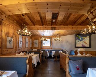 Q! Hotel Maria Theresia - Kitzbühel - Ravintola