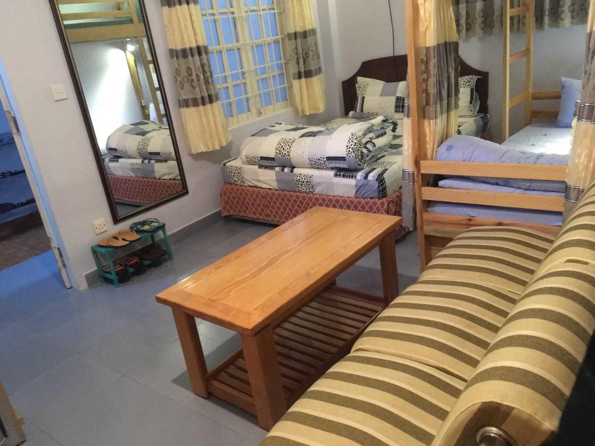 Cherry Balcony - דה לאט - סלון