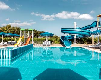 Mitsis Ramira Beach Hotel - Kos - Bazén