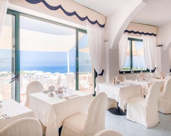 باراديسو تيرم ريزورت آند سبا - فوريو - مطعم