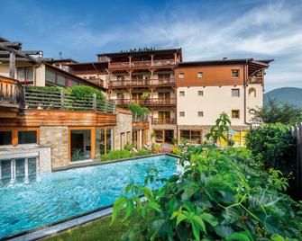 Taubers Unterwirt Aktiv & Vitalhotel - Velturno/Feldthurns - Building