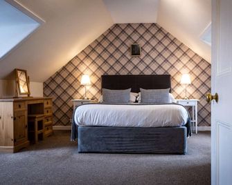 The Tables Guest House - Portree - Bedroom