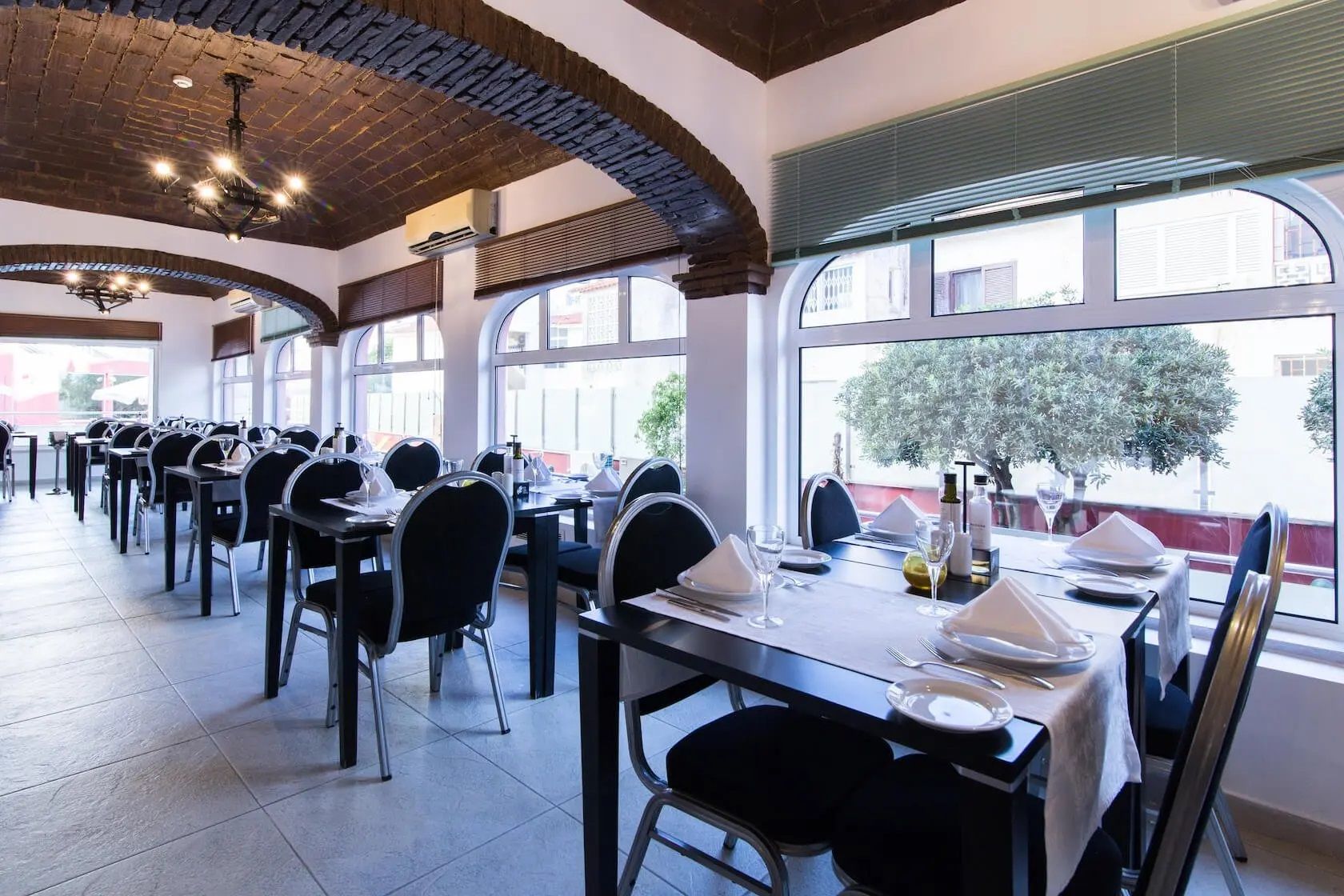 Restaurant view of null, located in null. Image provided by Official Hotel Information