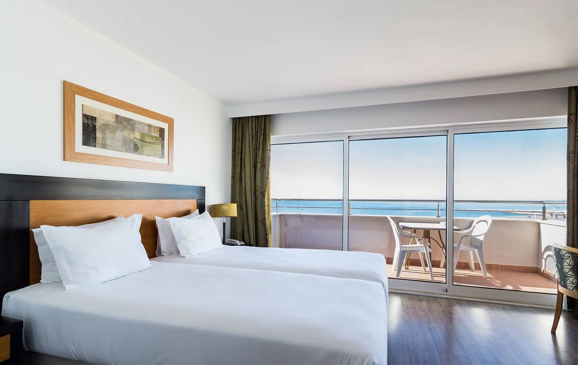 Bedroom view of null, located in null. Image provided by Official Hotel Information