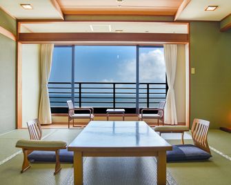 هامانوميابيتاي إيتشي - توبا - غرفة معيشة