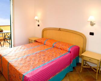 Residence Le Tartarughe - Letojanni - Slaapkamer