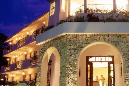Livetulum - Tulum - Building