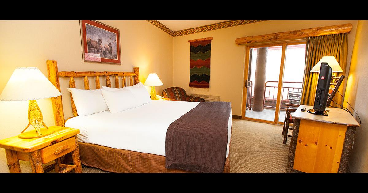 Great Wolf Lodge Anaheim, Ca $122 ($̶4̶7̶2̶). Garden Grove Hotel Deals