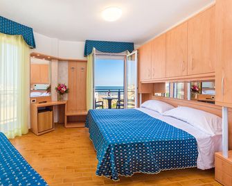 Hotel Bellevue - Caorle - Schlafzimmer