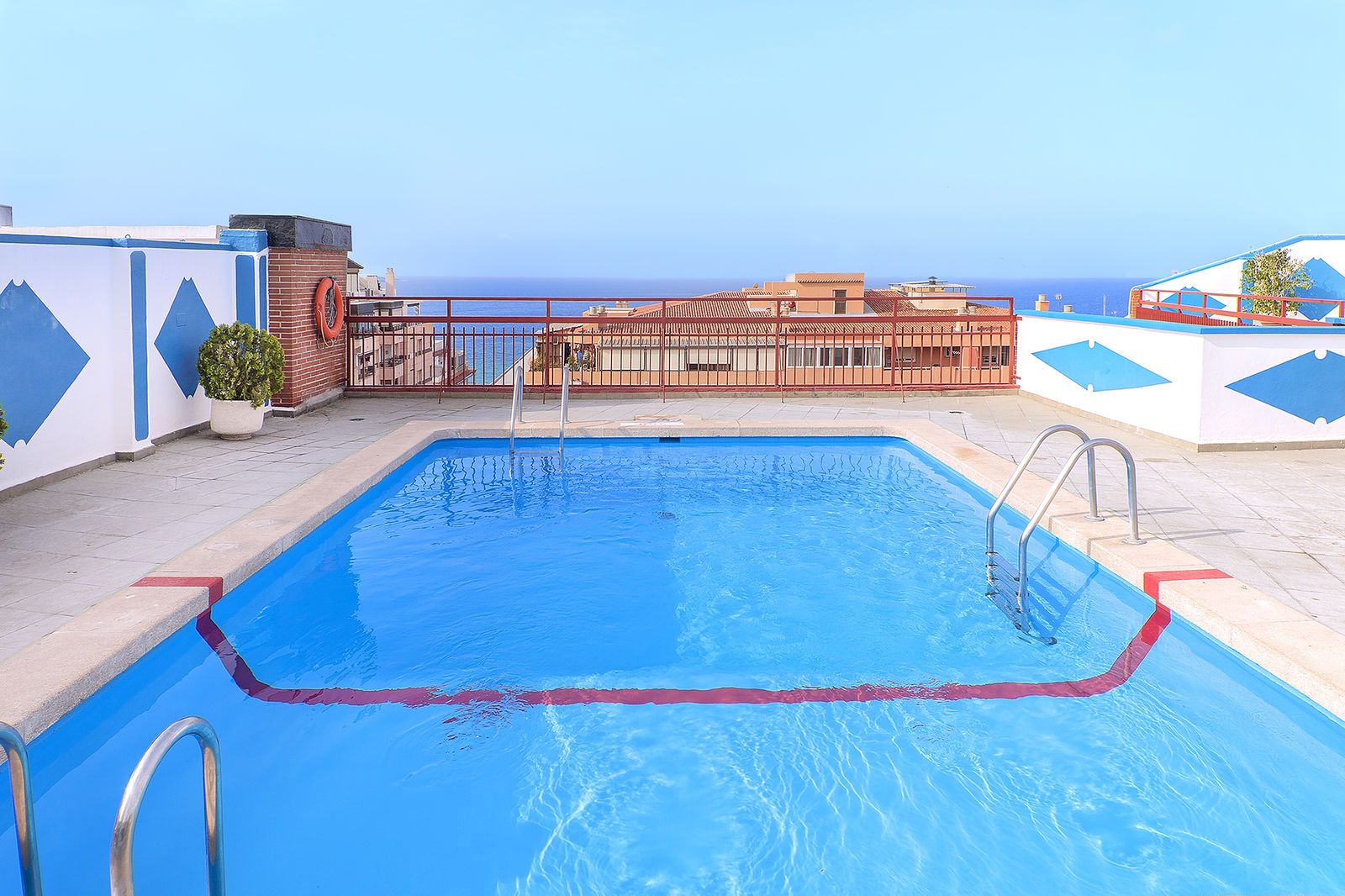 Port Fleming - Бенидорм - Бассейн