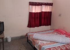 Jaiswal Homestay - Jabalpur - Habitación