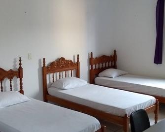 Hostel e Pousada Economica - Ribeirão Preto - Bedroom