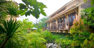The Blossom Resort - Onsen & Foot Massage Inclusive - Da Nang