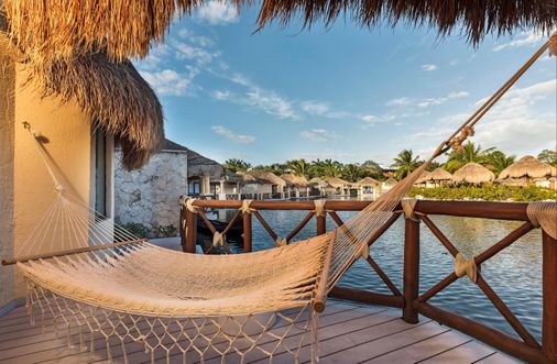 グランド パラディウム ホワイト サンド リゾート & スパ オール インクルーシブ - アクマル - 寝室