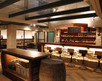 Hostel Cuore Kurashiki - Kurashiki - Bar