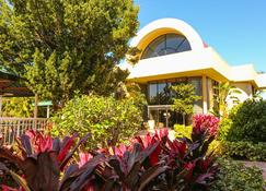 Quality Inn and Conference Center - Tampa - Rakennus